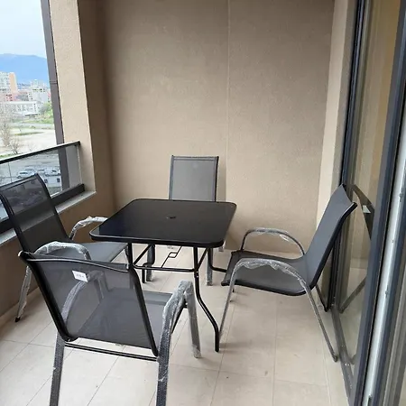Daire Nest With Parking & Balcony *